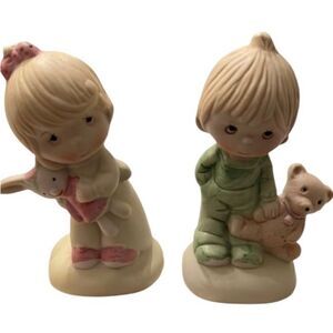 Vintage girl & boy porcelain figurines no chips cracks or discoloration EVC